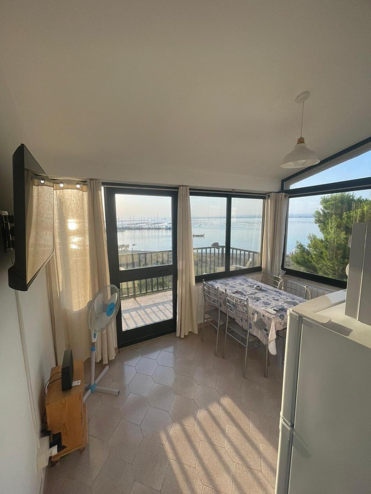 Besanvito - Sea Apartments Ταράντο Εξωτερικό φωτογραφία